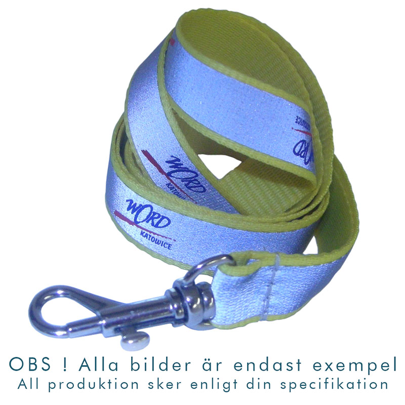 Reflexnyckelband med logotypen tryckt över den reflektiva ytan.